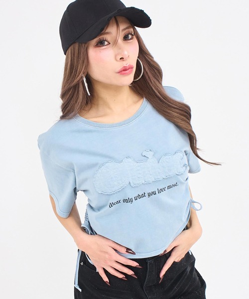 ANAP(アナップ)の「ワッペンロゴ サイドギャザー ピグメントTシャツ(Tシャツ/カットソー・レディース・ホワイト/ブルー/ダークアッシュ・F)」の14枚目の写真