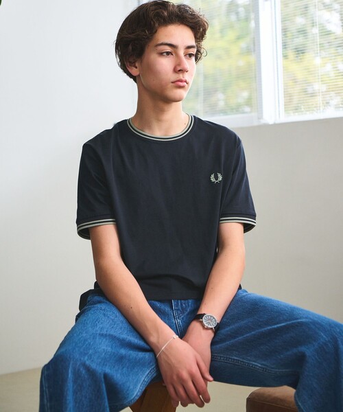 FRED PERRY(フレッドペリー)の「<FRED PERRY>ツインティップ Tシャツ(Tシャツ/カットソー・メンズ・オフホワイト/オリーブ/ネイビー/ブラック・M/XL/L)」の4枚目の写真