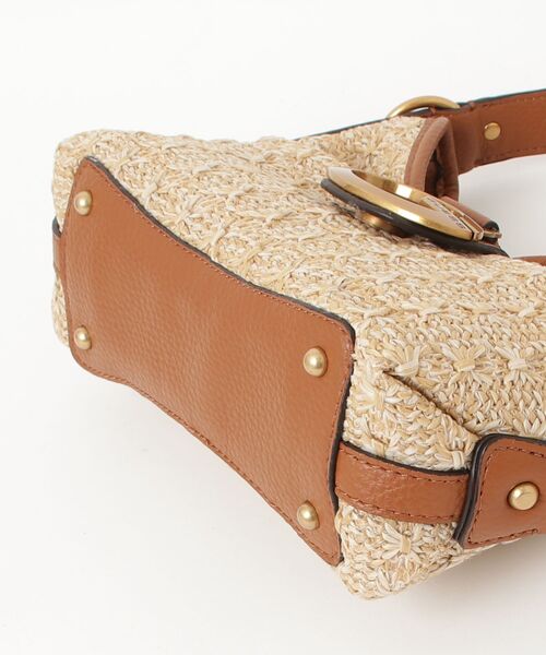 CAMDEN Mini Shoulder Bag ショルダーバッグ | GUESS(ゲス) JAPAN 公式