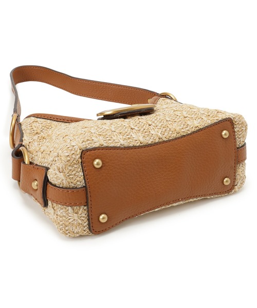 GUESS/ゲス　レザー　ショルダーバッグ　茶/ブラウン　小ぶり　おしゃれ　管NO.YB13-49 CAMDEN Mini Shoulder Bag ショルダーバッグ | GUESS(ゲス) JAPAN 公式