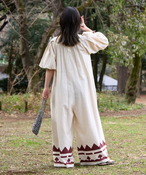 CIAOPANIC TYPY(チャオパニックティピー)の「【Aguni】綿麻裾刺繍サロペット(サロペット/オーバーオール・レディース・ブラック/アイボリー・ONE SIZE)」の5枚目の写真
