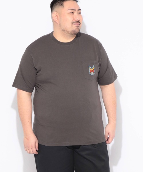 SAKAZEN(サカゼン)の「Tシャツ 半袖 メンズ 大きいサイズ 仮面ライダー クウガ ポケット クルーネック カットソー 仮面ライダー (カメンライダー)(Tシャツ/カットソー・メンズ・ダークグレー/ホワイト・5L/3L/4L)」の12枚目の写真