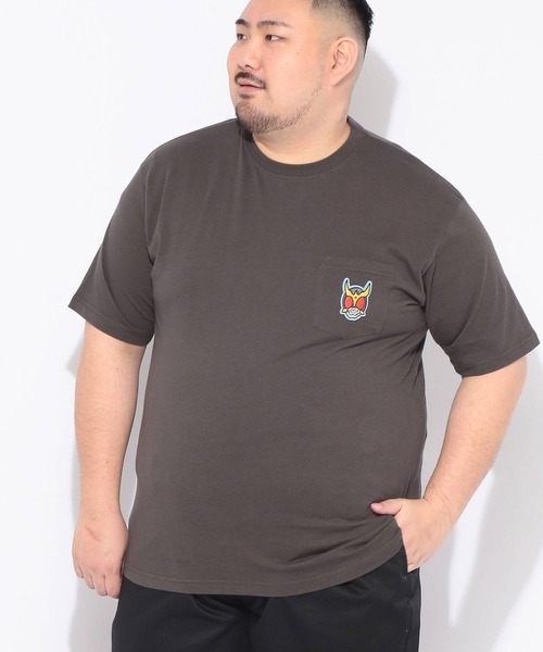 SAKAZEN(サカゼン)の「Tシャツ 半袖 メンズ 大きいサイズ 仮面ライダー クウガ ポケット クルーネック カットソー 仮面ライダー (カメンライダー)(Tシャツ/カットソー・メンズ・ダークグレー/ホワイト・5L/3L/4L)」の13枚目の写真