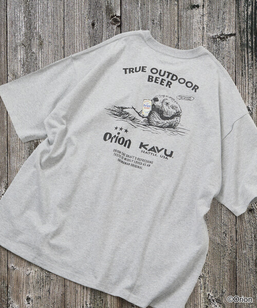 KAVU(カブー)の「KAVU/カブー 限定展開 KAVU×ORION 別注 ビッグシルエット アニマルバックプリント クルーネック Tシャツ / ラッコ / ビール(Tシャツ/カットソー・メンズ・杢グレー/ベージュ/ホワイト/ブラック・SMALL/LARGE/MEDIUM)」の3枚目の写真