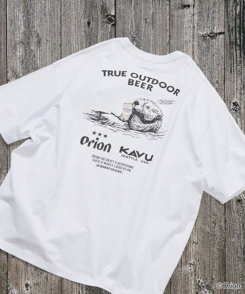 KAVU(カブー)の「KAVU/カブー 限定展開 KAVU×ORION 別注 ビッグシルエット アニマルバックプリント クルーネック Tシャツ / ラッコ / ビール(Tシャツ/カットソー・メンズ・杢グレー/ベージュ/ホワイト/ブラック・SMALL/LARGE/MEDIUM)」の5枚目の写真