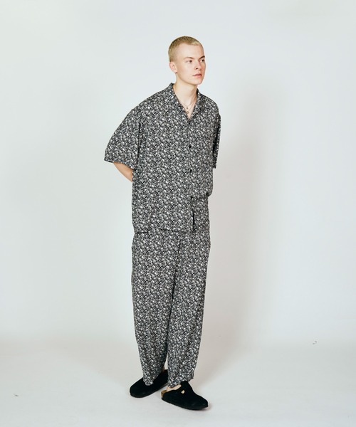 TOWNCRAFT(タウンクラフト)の「TOWNCRAFT / タウンクラフト PRINTED BAGGY PANTS 総柄 イージー バギーパンツ(その他パンツ・メンズ・その他1/その他2/その他3/ブラック・MEDIUM/LARGE/SMALL)」の5枚目の写真