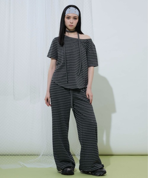 sedacle girl(セダクルガール)の「グリッターオフショルTEE(Tシャツ/カットソー・レディース・チャコールグレー/ブラック/ライトブルー・SMALL/MEDIUM)」の19枚目の写真