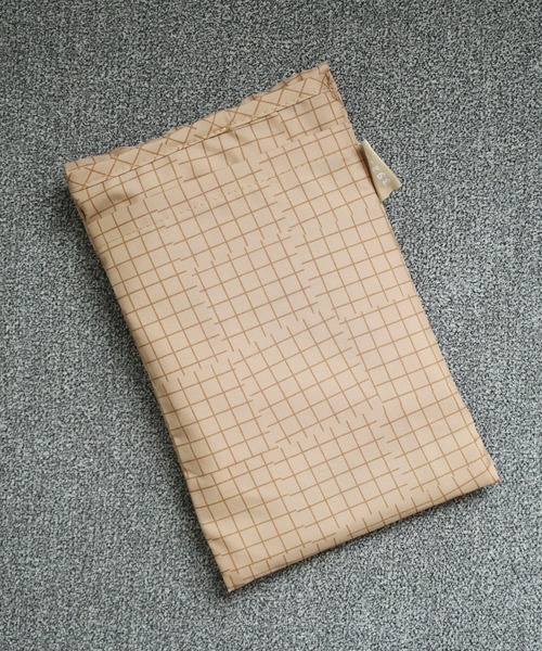 392 plusm(サンキューニプリュスエム)の「392PLUSM ECO BAG_MINI チェック エコバッグ(エコバッグ/サブバッグ・メンズ・グリーン/イエロー/オフホワイト/ベージュ・ONE)」の6枚目の写真