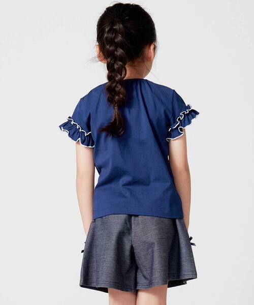 BeBe(ベベ)の「フラワーシャワー刺しゅうフリル天竺半袖Tシャツ(90~150cm)(Tシャツ/カットソー・キッズ・グリーン/ネイビー・140cm/130cm/110cm/150cm/120cm)」の8枚目の写真