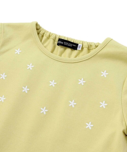BeBe(ベベ)の「フラワーシャワー刺しゅうフリル天竺半袖Tシャツ(90~150cm)(Tシャツ/カットソー・キッズ・グリーン/ネイビー・140cm/130cm/110cm/150cm/120cm)」の13枚目の写真