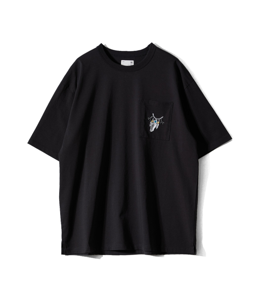 HORLISUN(ホーリーサン)の「Lawrence Short Embroidery T-shirt - Eagle talon & Feather Black(Tシャツ/カットソー・メンズ・その他・SMALL/MEDIUM/LARGE)」の1枚目の写真