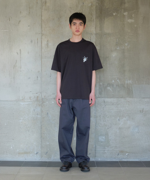 HORLISUN(ホーリーサン)の「Lawrence Short Embroidery T-shirt - Eagle talon & Feather Black(Tシャツ/カットソー・メンズ・その他・SMALL/MEDIUM/LARGE)」の4枚目の写真