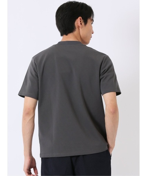 TAKA-Q（タカキュー）の「ストレッチ 接触冷感 抗菌防臭 UV シルケットポンチ 綿混 スロープネック 半袖 Tシャツ メンズ（Tシャツ/カットソー・メンズ・ベージュ/サックスブルー/グレー系その他2/ホワイト・S/X-LARGE/LARGE/MEDIUM）」の17枚目の写真