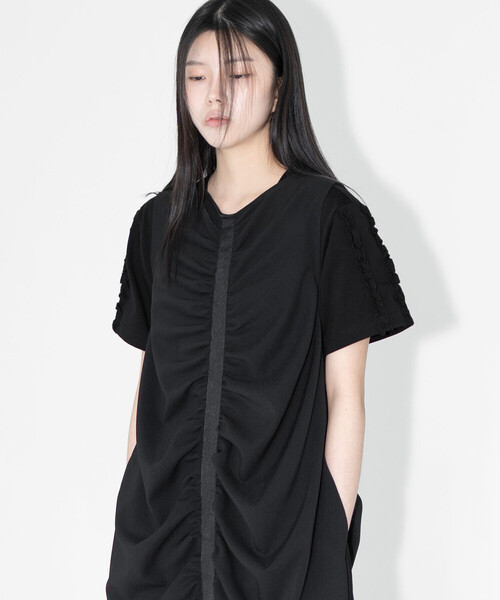 Bshop（ビショップ）の「eunoia｜シャーリング ロングワンピース WOMEN（ワンピース・レディース・ブラック・ONE）」の10枚目の写真
