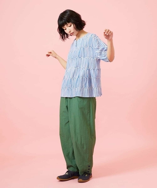 Jocomomola(ホコモモラ)の「Lanzas ストライププリントプルオーバーブラウス(Tシャツ/カットソー・レディース・ピンク/グリーン・40)」の5枚目の写真