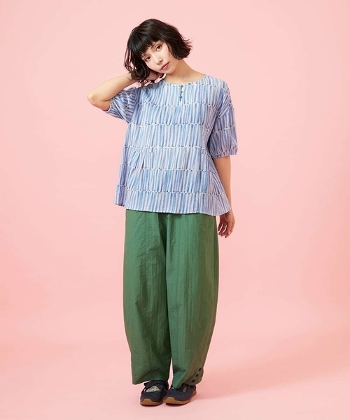 Jocomomola(ホコモモラ)の「Lanzas ストライププリントプルオーバーブラウス(Tシャツ/カットソー・レディース・ピンク/グリーン・40)」の6枚目の写真