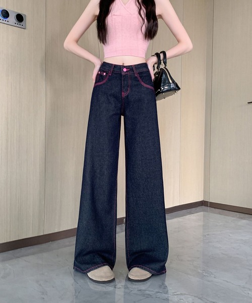 LUCPY(ラクピー)の「配色ステッチワイドデニムパンツ(デニムパンツ・レディース・ネイビー・LARGE/MEDIUM/X-LARGE/XX-LARGE)」の1枚目の写真