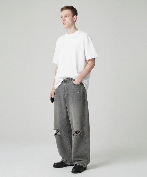 UNSTOA(アンストア)の「A-line Silhouette Cotton Distressed Denim Pants / Aラインシルエット コットンダメージデニムパンツ 秋服 冬服(デニムパンツ・メンズ・グレー・M/L)」の11枚目の写真