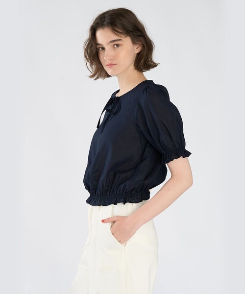 To b. by agnes b.（トゥービーバイアニエスベー）の「コットン シフォン パフィー 半袖 ブラウス（シャツ/ブラウス・レディース・ネイビー・40/38/36）」の5枚目の写真