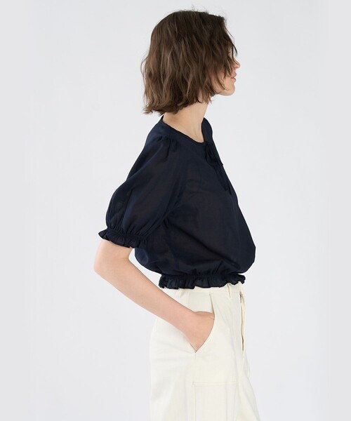To b. by agnes b.（トゥービーバイアニエスベー）の「コットン シフォン パフィー 半袖 ブラウス（シャツ/ブラウス・レディース・ネイビー・40/38/36）」の7枚目の写真