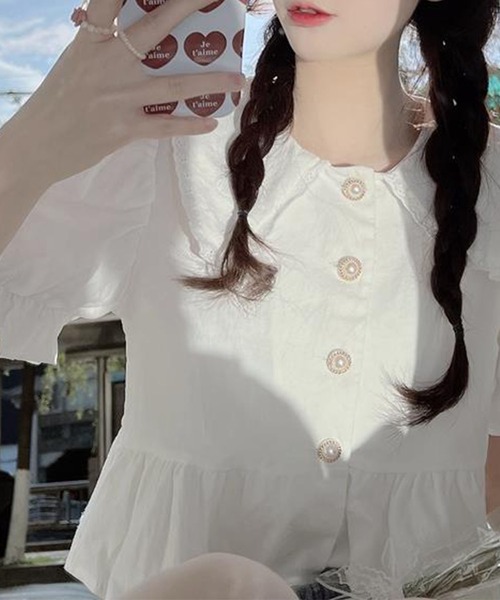 GLAMOROUS JANE(グラマラスジェーン)の「レース襟ペプラムパールボタン半袖ブラウス(シャツ/ブラウス・レディース・ホワイト・FREE)」の9枚目の写真