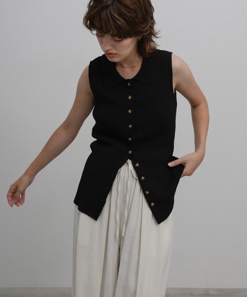select MOCA(セレクトモカ)の「フロントボタンノースリーブポロニット(ニット/セーター・レディース・ブラック/ブラウン・FREE)」の3枚目の写真