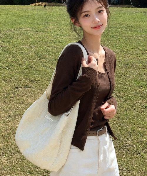 ARTISTWEAR（アーティストウェア）の「[ATW] ブルーム刺繍シングルバッグ（エコバッグ/サブバッグ・レディース・その他・FREE）」の2枚目の写真