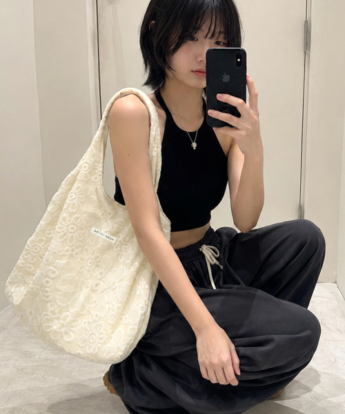 ARTISTWEAR（アーティストウェア）の「[ATW] ブルーム刺繍シングルバッグ（エコバッグ/サブバッグ・レディース・その他・FREE）」の4枚目の写真