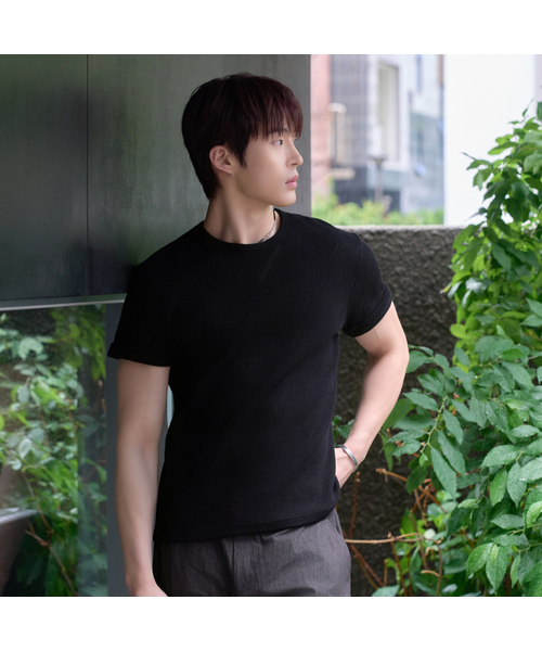 HYOJI(ヒョージ)の「26 SS セミクロップリブラウンド半袖Tシャツ (3カラー)(Tシャツ/カットソー・メンズ・ホワイト/ブラック/グレー・M/L)」の2枚目の写真