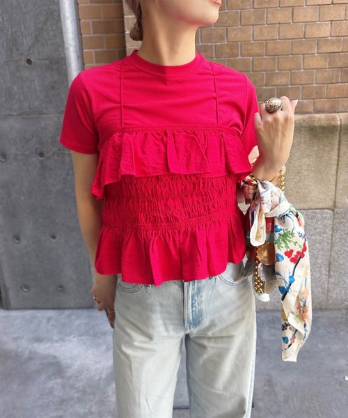 ISOOK（アイスー）の「フリルギャザービスチェ & Tシャツセット (comochi original) / 2点セット セットアイテム レイヤード キャミソール キャミ 半袖  赤 黒（Tシャツ/カットソー・レディース・レッド/ブラック・FREE）」の2枚目の写真