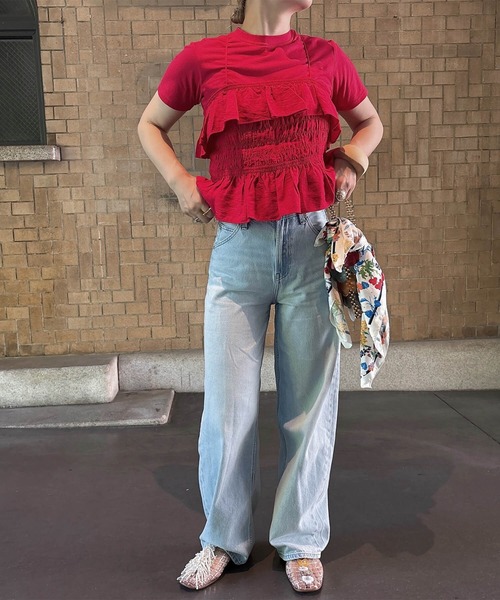 ISOOK（アイスー）の「フリルギャザービスチェ & Tシャツセット (comochi original) / 2点セット セットアイテム レイヤード キャミソール キャミ 半袖  赤 黒（Tシャツ/カットソー・レディース・レッド/ブラック・FREE）」の4枚目の写真
