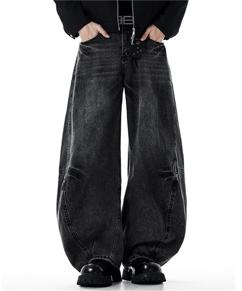 JOHNNY WOLF(ジョニーウルフ)の「VASH ワイドバギー カーブ バレル デニムパンツ(デニムパンツ・メンズ・ブラック・S/M/L)」の2枚目の写真