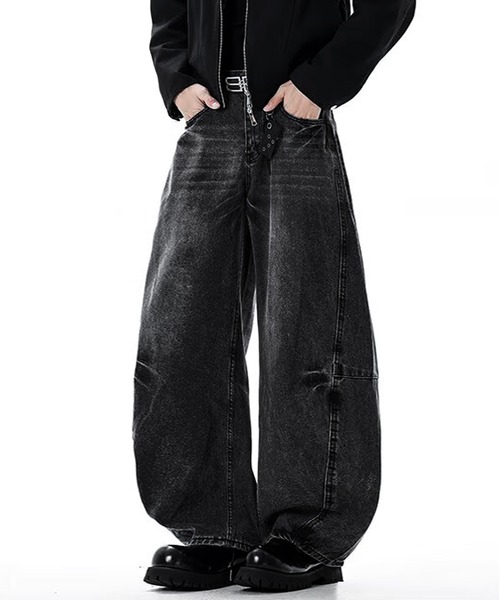JOHNNY WOLF(ジョニーウルフ)の「VASH ワイドバギー カーブ バレル デニムパンツ(デニムパンツ・メンズ・ブラック・S/M/L)」の5枚目の写真