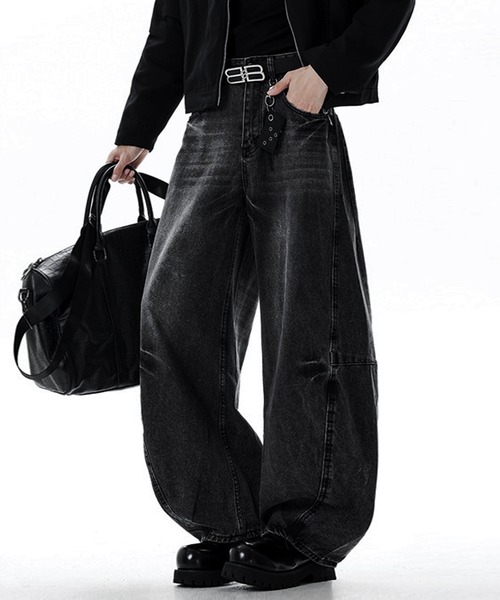 JOHNNY WOLF(ジョニーウルフ)の「VASH ワイドバギー カーブ バレル デニムパンツ(デニムパンツ・メンズ・ブラック・S/M/L)」の4枚目の写真