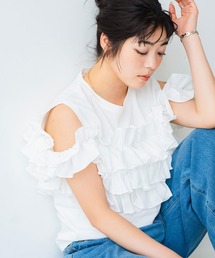 ［INOIE］ラッフルレイヤード オープンショルダーカットソー
