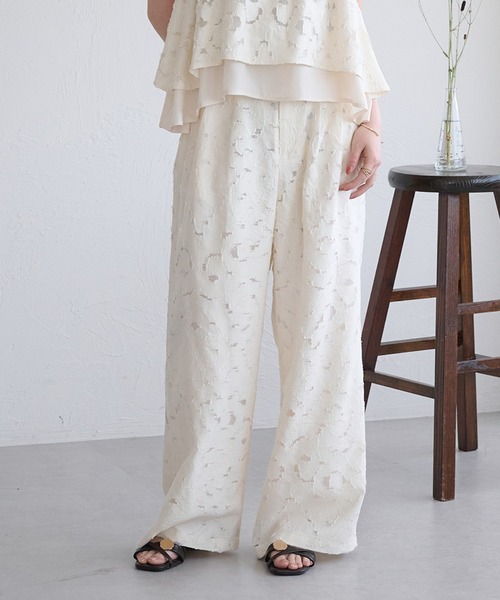 raffime(ラフィミー)の「【Raffime】【セットアップ可能】ジャガード2タック入りパンツ(その他パンツ・レディース・アイボリー/ブラック・MEDIUM/SMALL/LARGE)」の5枚目の写真