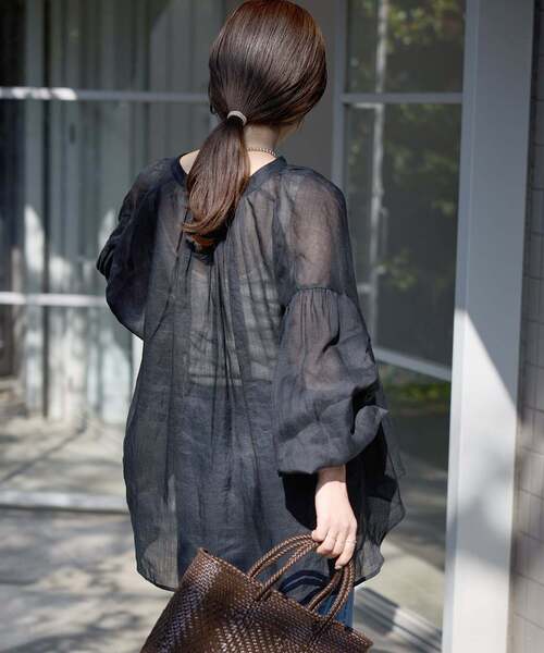 SLOBE IENA(スローブイエナ)の「《追加3》ラミースキッパーシャツ(シャツ/ブラウス・レディース・ホワイト/サックスブルー/ブラック・FREE)」の18枚目の写真
