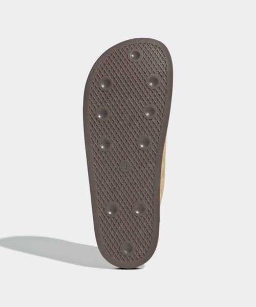 adidas(アディダス)の「アディミュール サンダル / Adimule Slides / アディダスオリジナルス adidas Originals(サンダル・メンズ・ベージュ・22.5cm/23.5cm/24.5cm/25.5cm/26.5cm/27.5cm/28.5cm)」の3枚目の写真