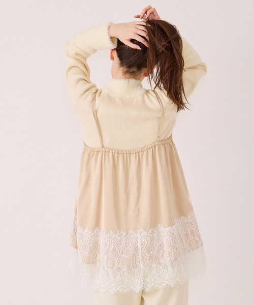 Audie a Muses(オーディアミューズ)の「レースたたきつけキャミソール(キャミソール・レディース・ベージュ/ブラウン/ブラック・42/38)」の22枚目の写真