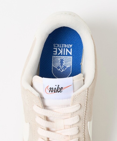 NIKE(ナイキ)の「<NIKE>CORTEZ SUE スニーカー(スニーカー・レディース・ベージュ・22.5cm/24.5cm/23cm/25cm/25.5cm/23.5cm/24cm)」の2枚目の写真