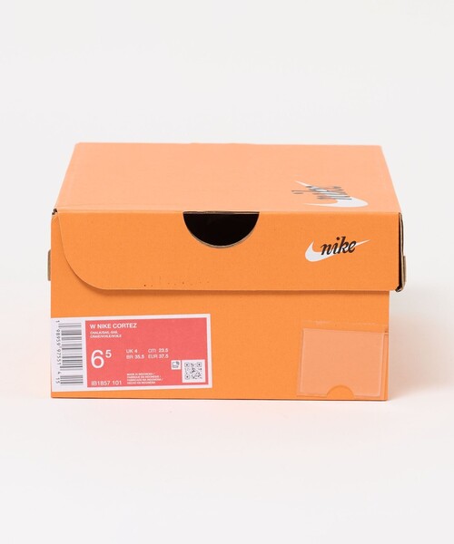 NIKE(ナイキ)の「<NIKE>CORTEZ SUE スニーカー(スニーカー・レディース・ベージュ・22.5cm/24.5cm/23cm/25cm/25.5cm/23.5cm/24cm)」の6枚目の写真