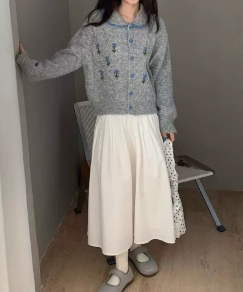 SHEPP(シープ)の「【26年秋冬新作】フラワー刺繍 ダイヤ柄 襟付き ニットカーディガン(ニット/セーター・レディース・ブラック/アイボリー/グレー・F)」の16枚目の写真