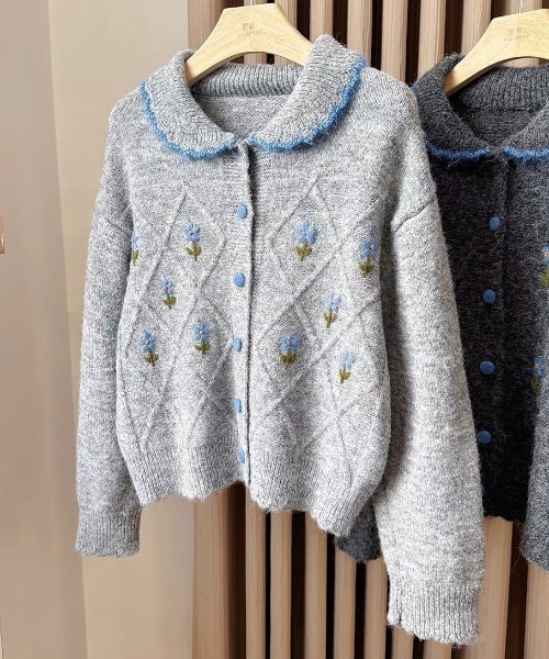 SHEPP(シープ)の「【26年秋冬新作】フラワー刺繍 ダイヤ柄 襟付き ニットカーディガン(ニット/セーター・レディース・ブラック/アイボリー/グレー・F)」の9枚目の写真