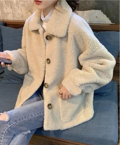 ＆soiree（アンドソワレ）の「ボア襟付きオーバージャケット（その他アウター・レディース・アイボリー・SMALL/MEDIUM/LARGE/X-LARGE）」の4枚目の写真
