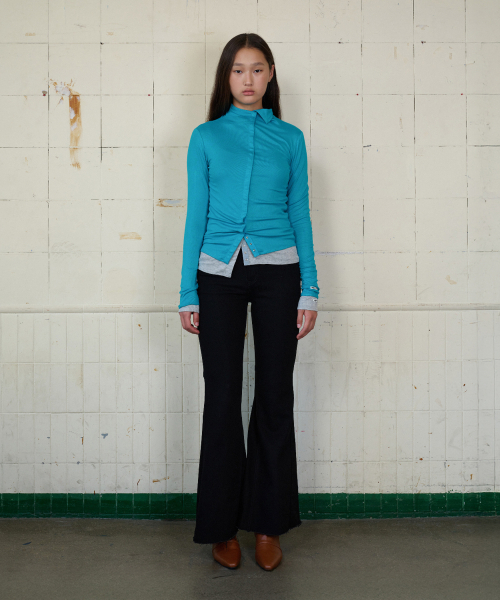 MOODBETTER（ムード ベター）の「FLARED BOOTCUT DENIM PANTS BLACK（デニムパンツ・レディース・その他・SMALL/MEDIUM）」の2枚目の写真