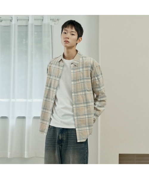 MINDBRIDGE(マインドブリッジ)の「COUTURE 40番手ベージュチェックコーデュロイオーバーサイズシャツ(シャツ/ブラウス・メンズ・ベージュ・95/105/100/110)」の1枚目の写真