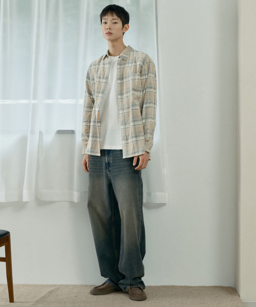 MINDBRIDGE(マインドブリッジ)の「COUTURE 40番手ベージュチェックコーデュロイオーバーサイズシャツ(シャツ/ブラウス・メンズ・ベージュ・95/105/100/110)」の5枚目の写真