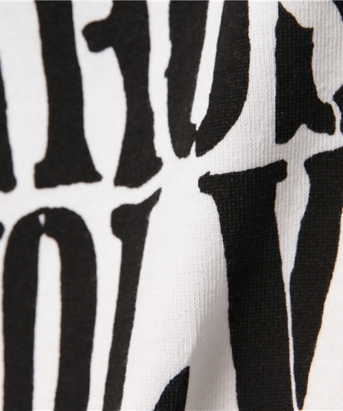 HYSTERIC GLAMOUR（ヒステリックグラマー）の「THE GHOST WOLVES/THE GHOST WOLVES R&R プリント リブ付Tシャツ（Tシャツ/カットソー・メンズ・ホワイト/ブラック・SMALL/MEDIUM/LARGE）」の4枚目の写真