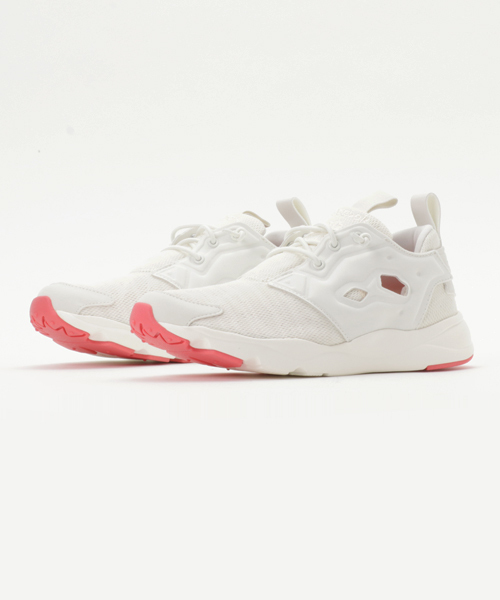 Reebok（リーボック）の「フューリーライト SOLE（スニーカー・レディース・ネイビー/ブラック/ホワイト・24.0cm/23.0cm/26.5cm/23.5cm/28.0cm/27.5cm/25.5cm/26.0cm/25.0cm/24.5cm/27.0cm/22.5cm）」の2枚目の写真