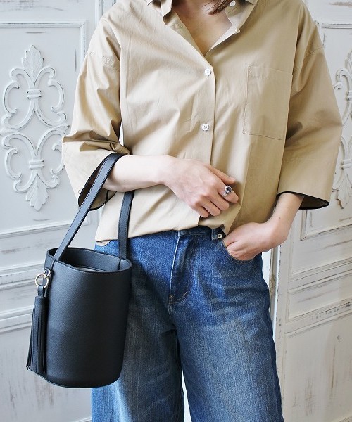 ottilie（オティーリエ）の「フリンジ付バケットBAG（ハンドバッグ・レディース・ブラック/ネイビー/ブラウン・FREE）」の19枚目の写真